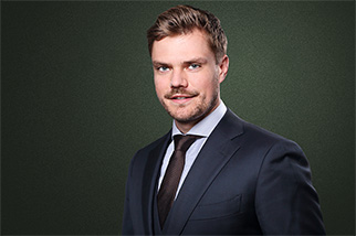 Porträt von Rechtsanwalt Eric Gröger, Fachanwalt für Medizinrecht, Standort Magdeburg.