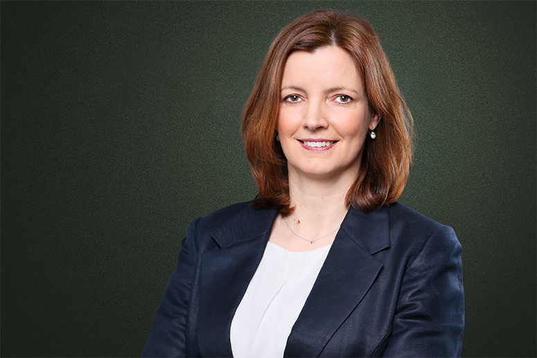 Porträt von Rechtsanwältin Ulrike Hildebrand, Fachanwältin für Medizinrecht, Standort Bochum.