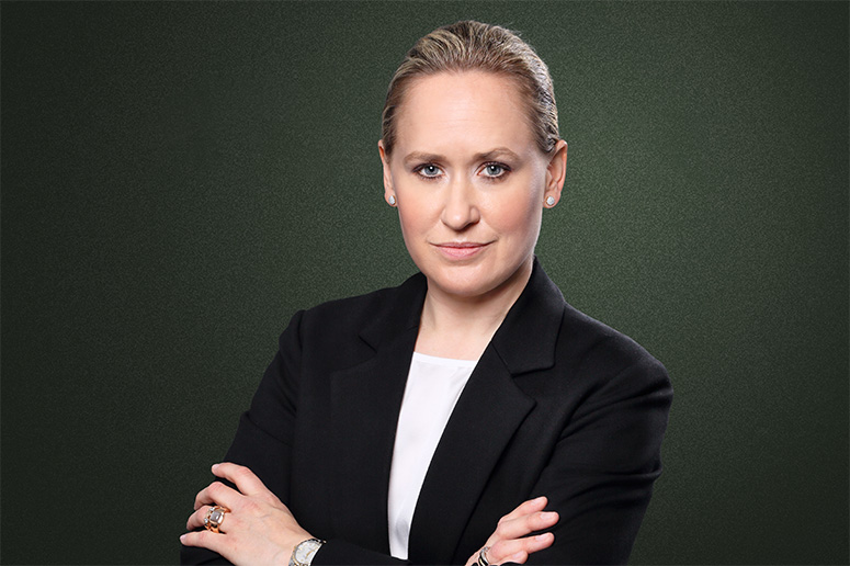 Porträt von Rechtsanwältin Sandra Timmann, Fachanwältin für Medizinrecht, Standort Bochum.